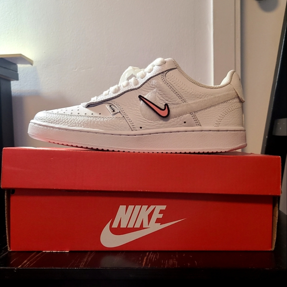 Nike Court Vision Low Valentine's Day